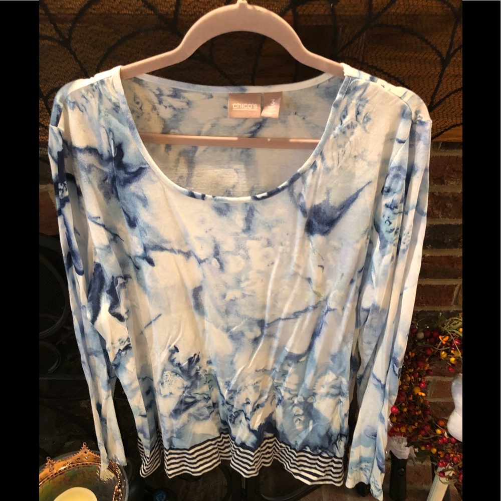 Chico’s Size 3 beautiful print top.